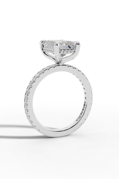 2.5ct Emerald Engagement Ring