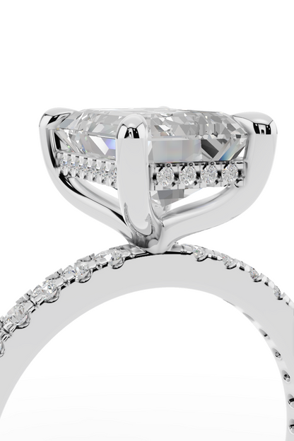 2.5ct Emerald Engagement Ring